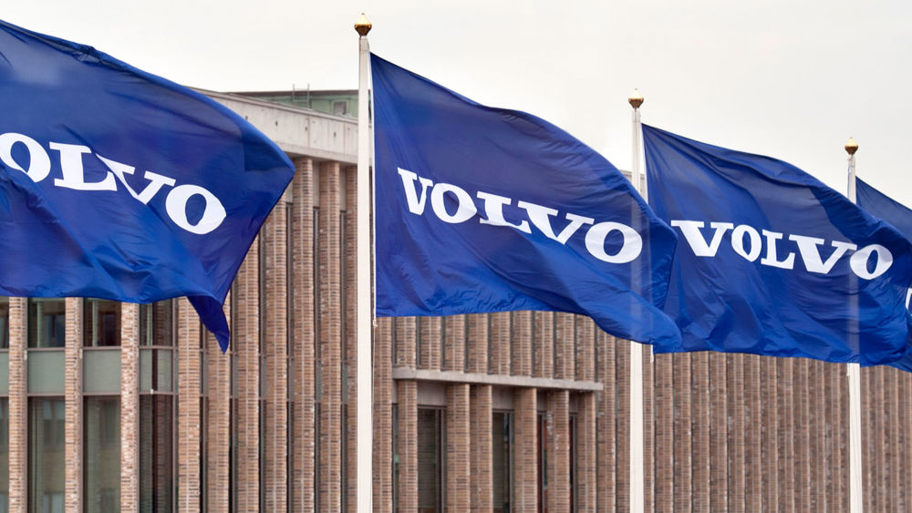 Tre Volvo-flaggor